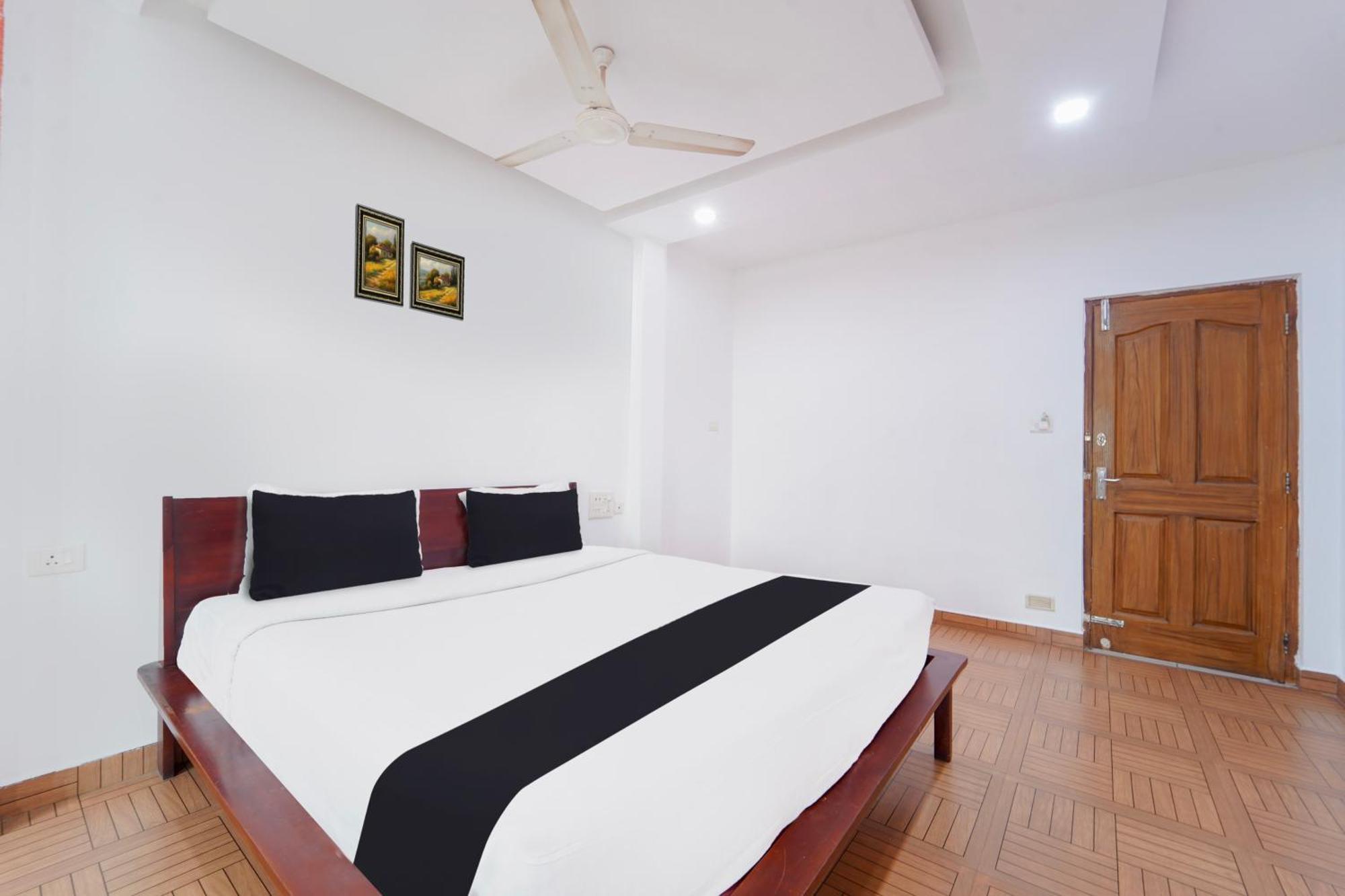 Super Townhouse City Center Ernakulam Kochi Kültér fotó