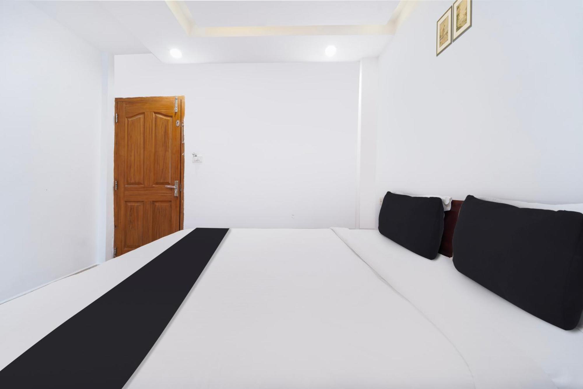 Super Townhouse City Center Ernakulam Kochi Kültér fotó