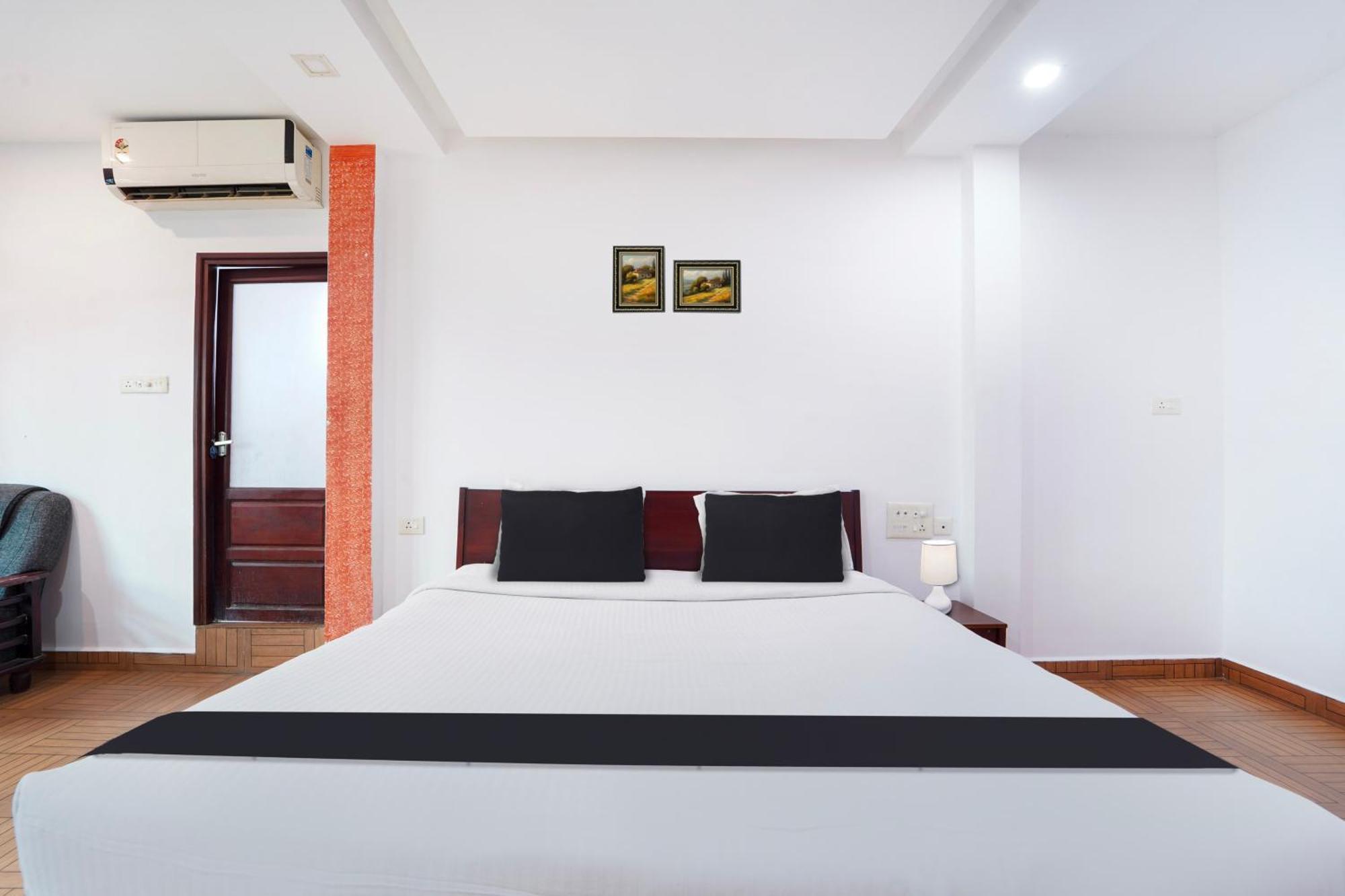 Super Townhouse City Center Ernakulam Kochi Kültér fotó