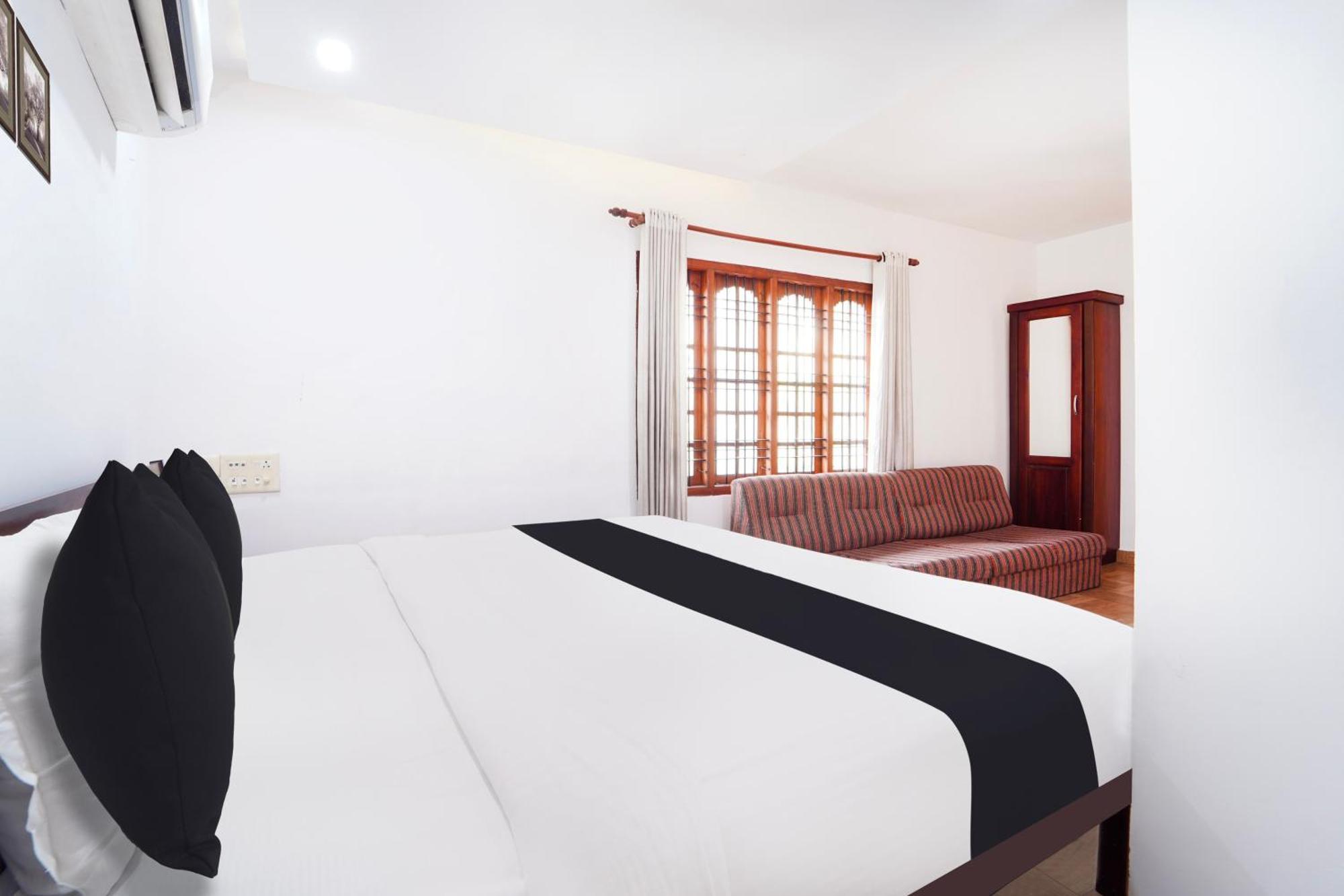 Super Townhouse City Center Ernakulam Kochi Kültér fotó