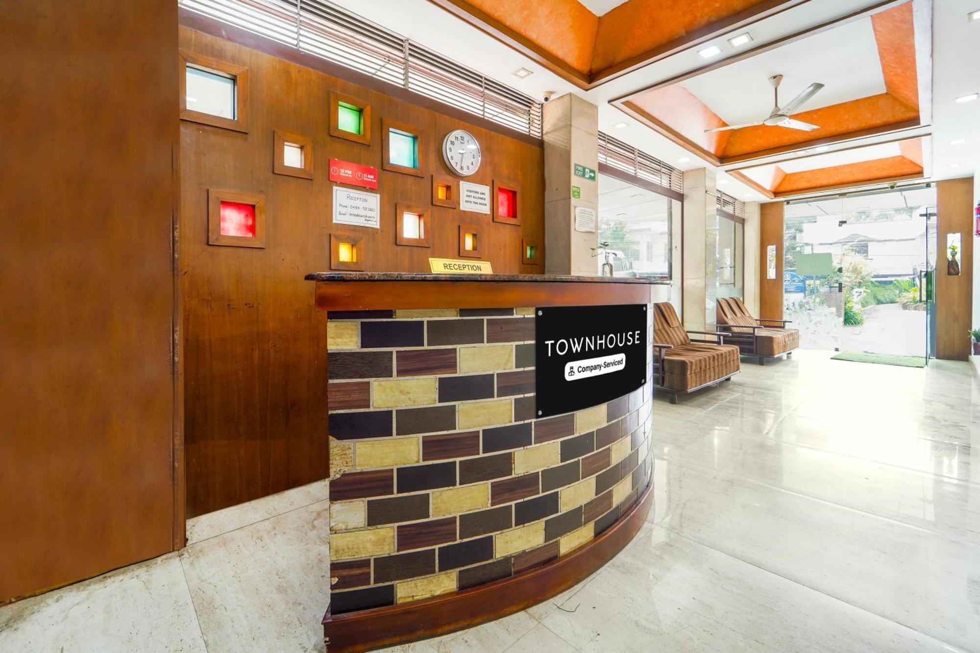 Super Townhouse City Center Ernakulam Kochi Kültér fotó